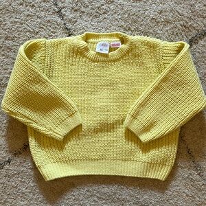 Zara light sweater yellow